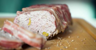 Мясной хлеб в духовке: рецепт с фото (из курицы, из фарша)