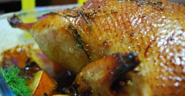 Утка в маринаде, запеченная в духовке: рецепты
