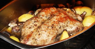 Как приготовить фаршированного гуся в духовке?